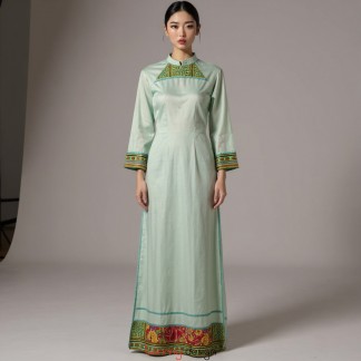 Áo dài ôm đũi phối thổ cẩm xanh